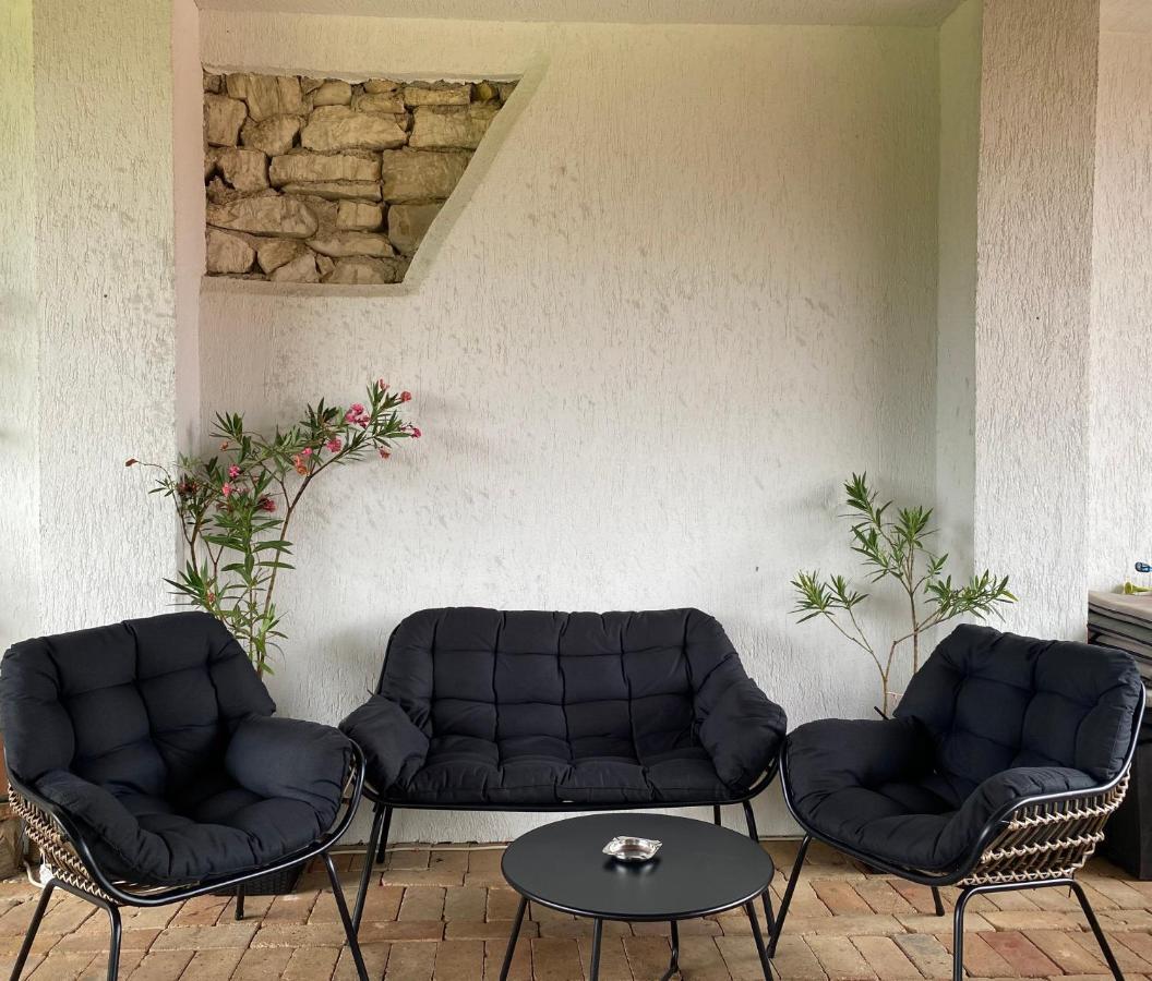 Casa De Vacanta Casă la țară