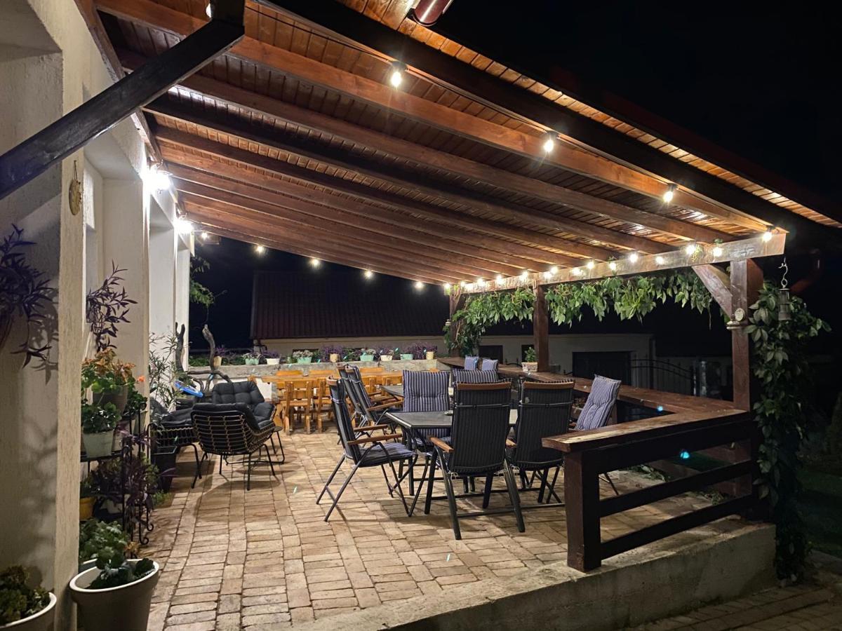 Casa De Vacanta Casă la țară